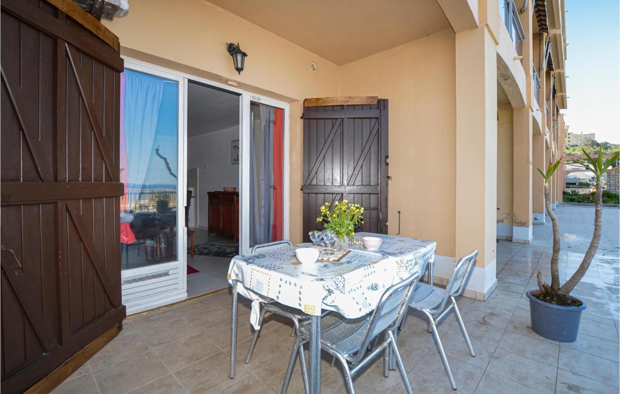 Cozy Apartment In Propriano With Kitchen Bagian luar foto