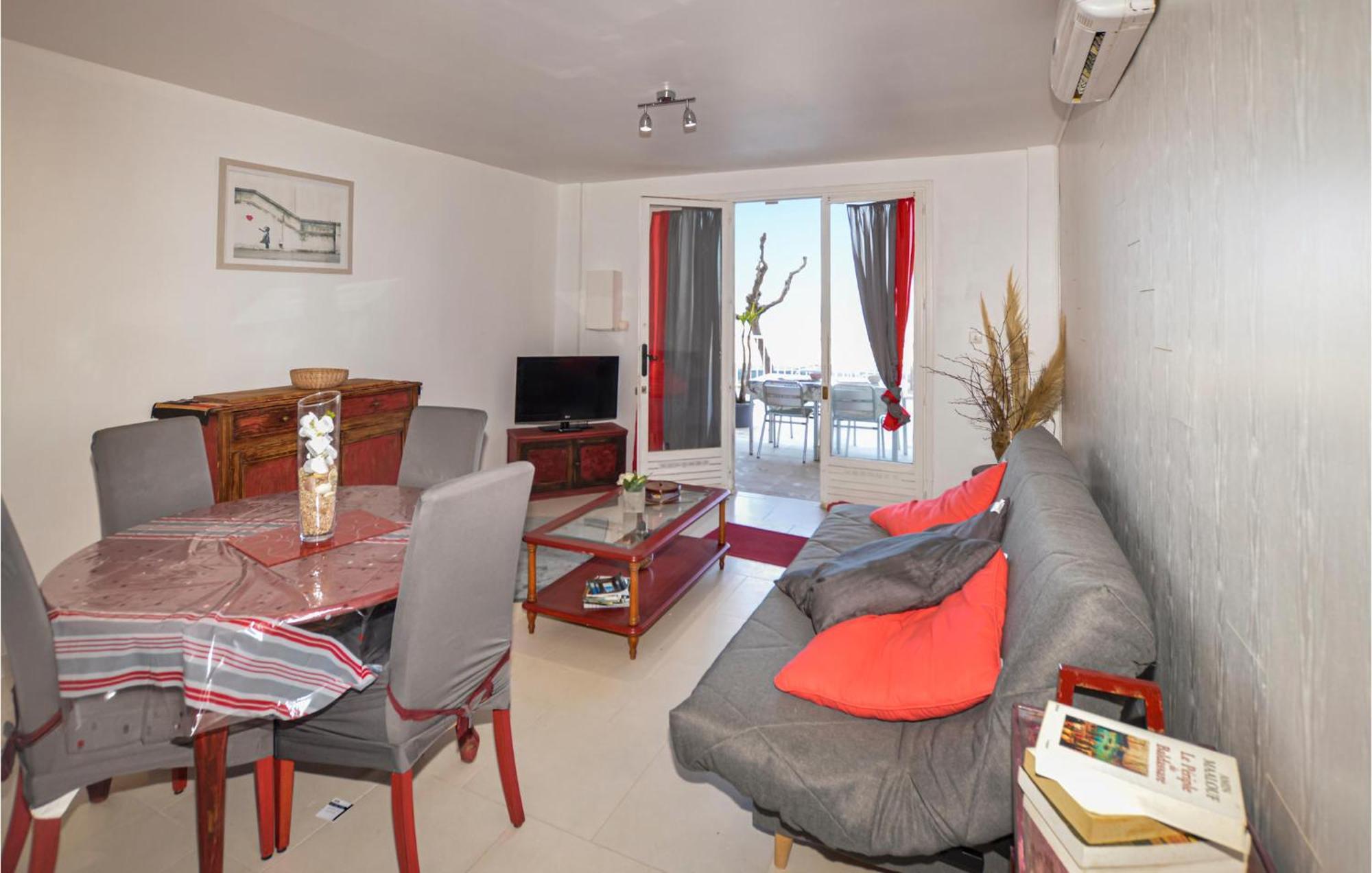 Cozy Apartment In Propriano With Kitchen Bagian luar foto